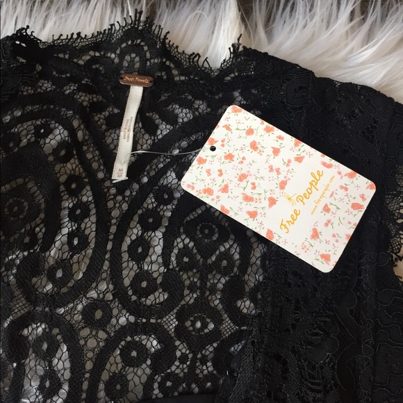 ♥️Sold on Ⓜ️♥️🎉HP🎉NWT Free People lace dress - Picture 4 of 8